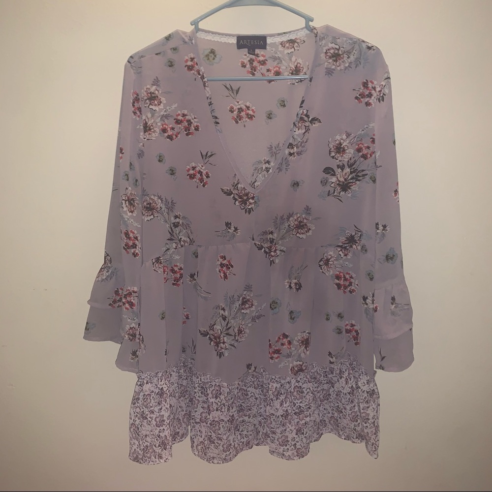 Artesia blouse floral lavendar 3/4 sleeve